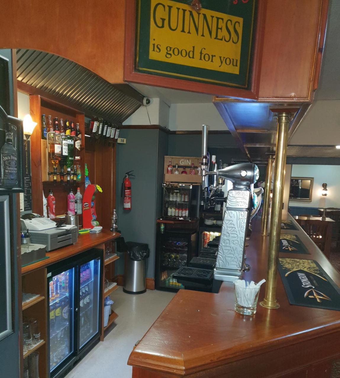Queensberry Arms Hotel Annan Exteriör bild